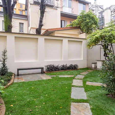 Sant Ambroeus Garden Mediolan