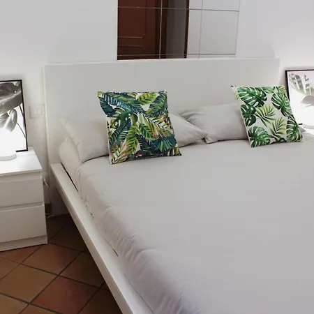 La Corte Dei Creativi Comodo E Διαμέρισμα