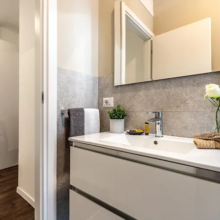 Stayeasy Cavalcanti - 3 Bedrooms, 2 Baths - Station Apartman Milánó