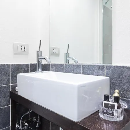 Daire Bicocca Terrace Two Bedroom - Collection Milano