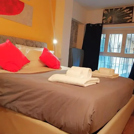 アパート Duomo And Downtown