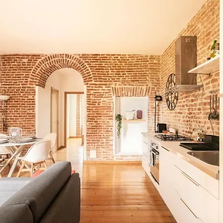 Apartment Free Wi-fi - A/c - Vertical Tower - Garibaldi