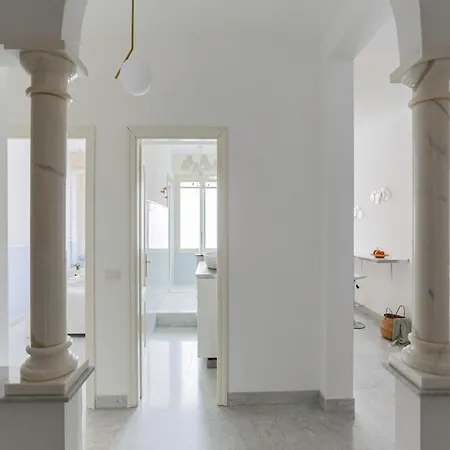 The Best Rent - Bright Two-bedroom In Central Station Area アパートホテル ミラノ