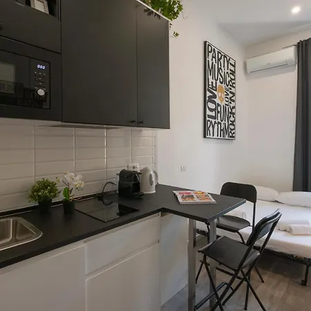 Ihost - Lomellina 14a Apartment *