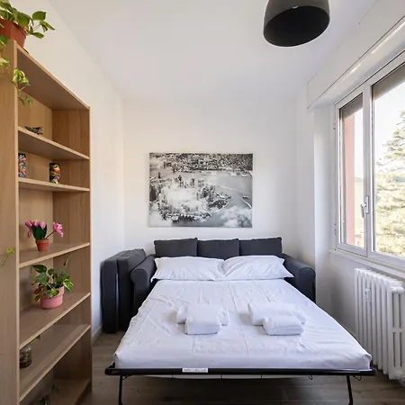 Apartment Splendido Trilocale In Bovisa Milan