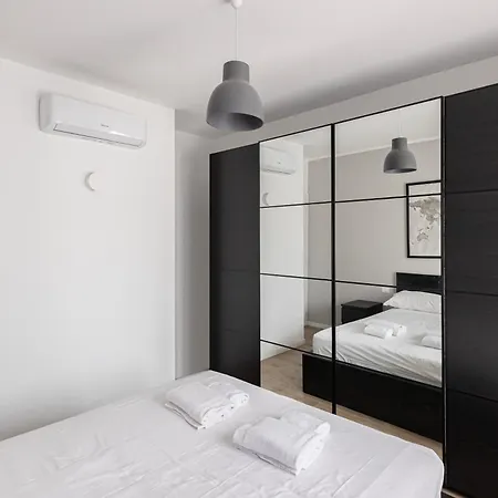 Apartment Splendido Trilocale In Bovisa *