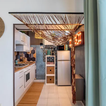 Tropical Apartment Milan
