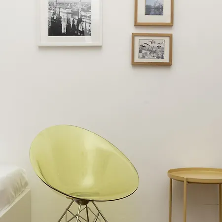Xenia - Cozy Luminous Flat Near Navigli Milán