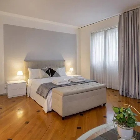 Royal - Centro Duomo Apartment Milan