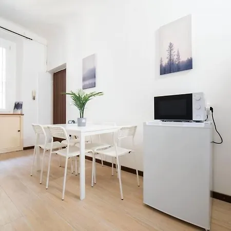 Apartment 4 Stops From The Center Milan