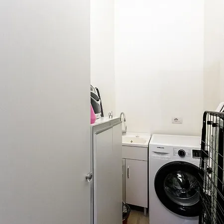 1br Uberto Visconti Di Modrone A With Balcony In *