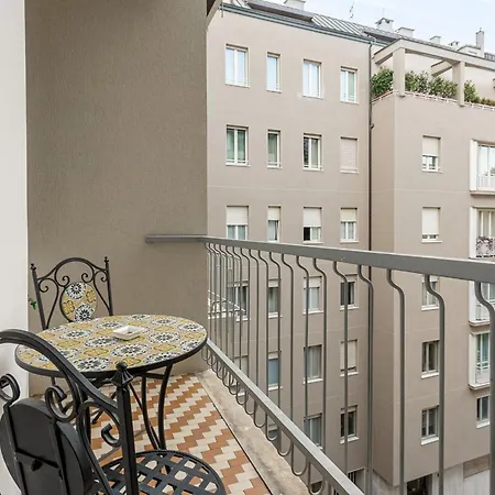 1br Uberto Visconti Di Modrone A With Balcony In Apartment *