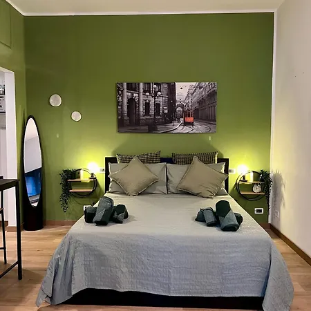 La Bella Charme 3 Km Away From Duomo/ Netflix & Wi-fi Included شقة