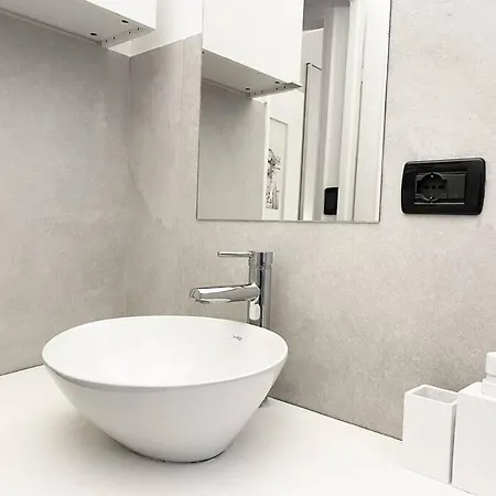 Wagner-duomo-castellobanksy's House شقة *
