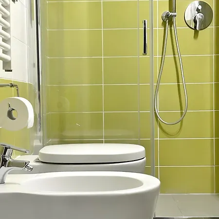 Apartment Ampio E Accogliente Bilocale - Fara 1, Porta Nuova Milan