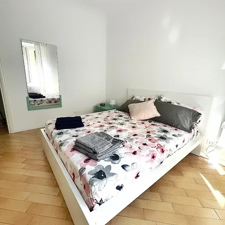 Appartamento Ampio E Accogliente Bilocale - Fara 1, Porta Nuova