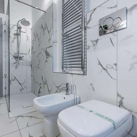 Brentahouse - 5 Stops To Duomo Centro By Metro M3 شقة *