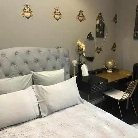 Hotel Lippi 42 Single Room's In With Garden Milano