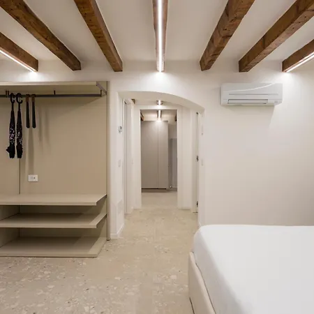 Couette-café Moscova Luxury Milan