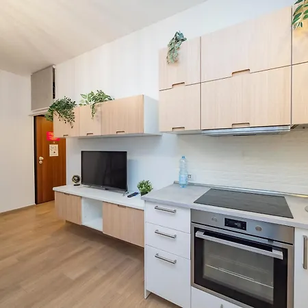 Ihost - Lucania 3 Apartamento