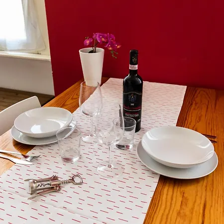 Апартаменты Artstay Porta Romana Parking 3th Floor No Lift *