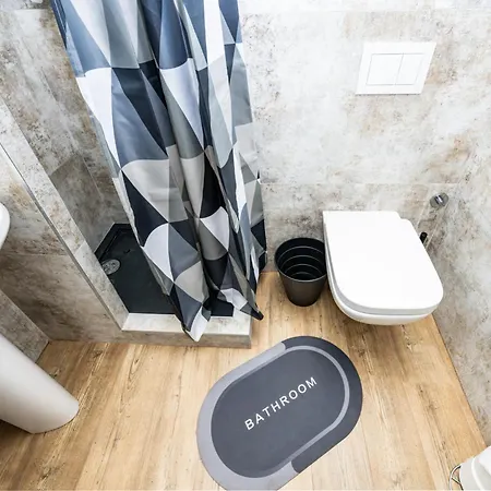 Con Bagno Privato 06 * Milano