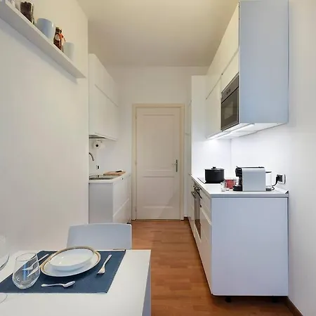 Moderno - Fermata Tramvia Sotto Casa Daire