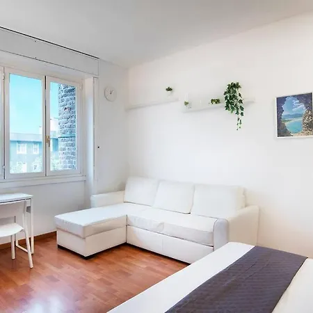 Daire Moderno - Fermata Tramvia Sotto Casa Milano