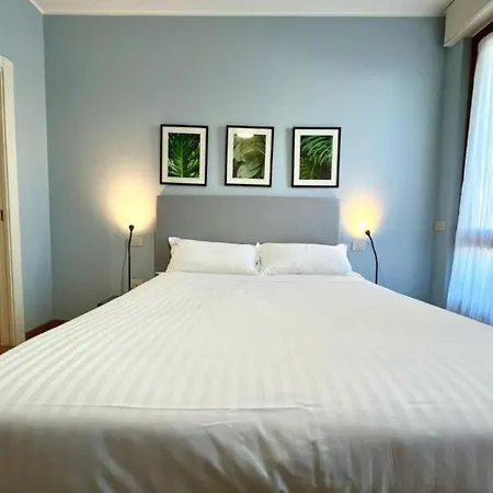 Appartement Maison Bleue- Romantic Flat,apt Near M1 -duomo 2 Fermate -centro Milaan