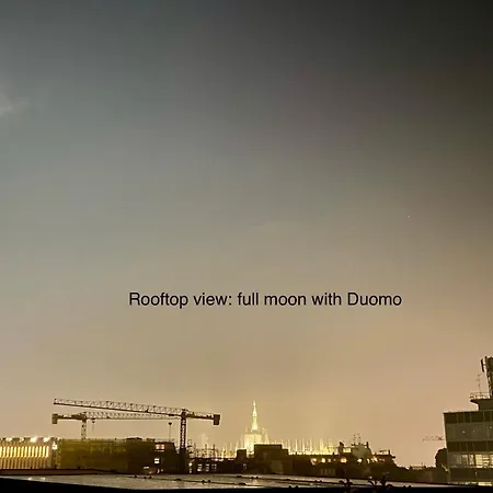 Your Downtown In Apartman Milánó