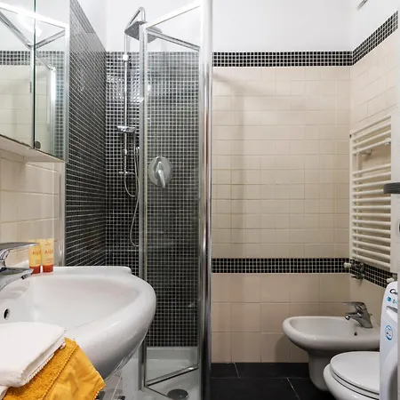 Apartamento Flexyrent - Steps From Train Station