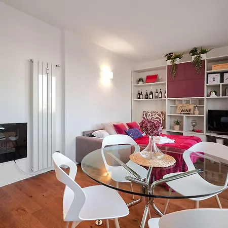 Apartment 5-days In *