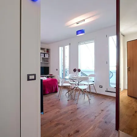 5-days In Apartment