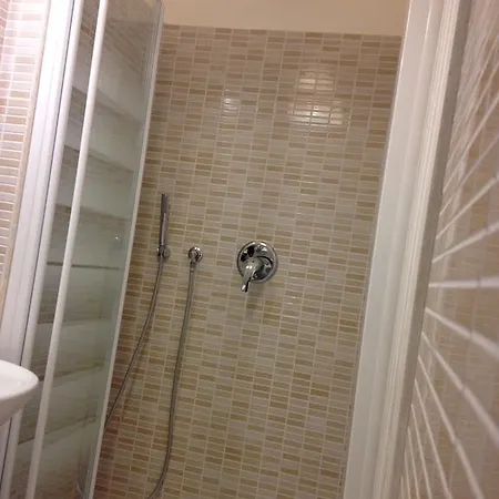 Apartament Via Custodi Mediolan
