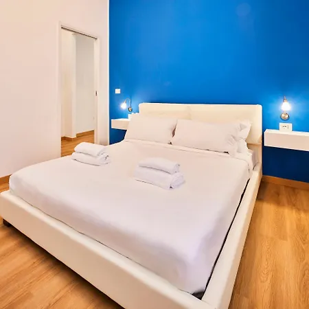 Apartment Duomo Charme Milan