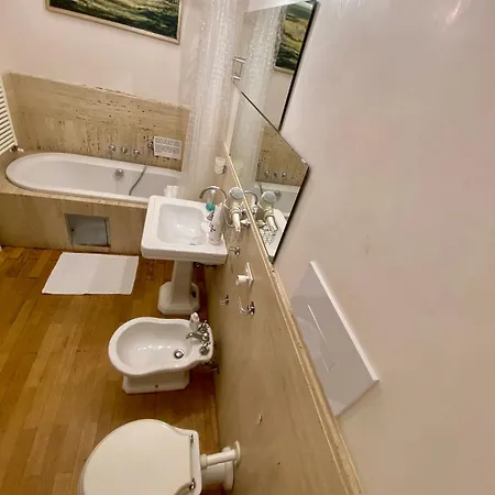 Your Downtown In Apartman