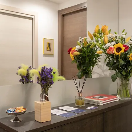 Ah - Fashion District 4*