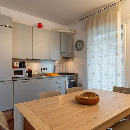 Isola Delle Abbadesse By Interhome * Milão
