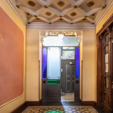 Porta Venezia- Design Apartment, 2-bedrooms, Netflix, Wifi Διαμέρισμα