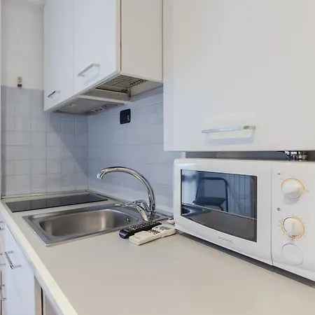 Sant Ambrogio Lovely Flat * ミラノ