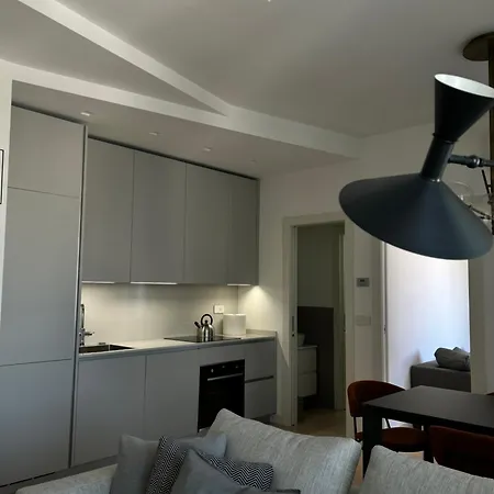 Imhome Via Torino Apartment *