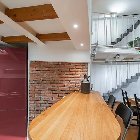 Semesterbostad Luxavocadoloft Duomo 10m