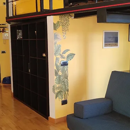La Casa Di Amy - Loft Con Garage Privato Διαμέρισμα