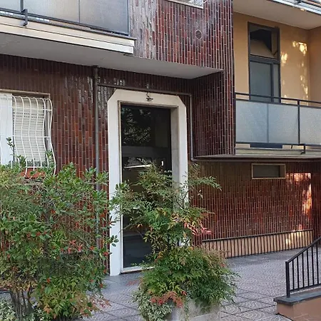 Easy Apartment