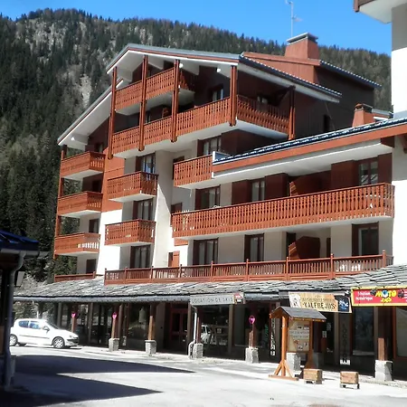 4 Pers à Avec Wifi Et Parking Proche Télécabine - Fr-1-561-63 Appartement *