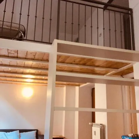 Garibaldi Apartment *