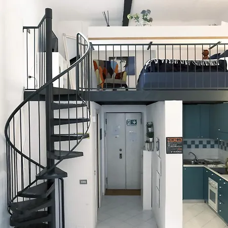 Comecasa Grazioso Loft In Crocetta Near Mangiagalli Milaan