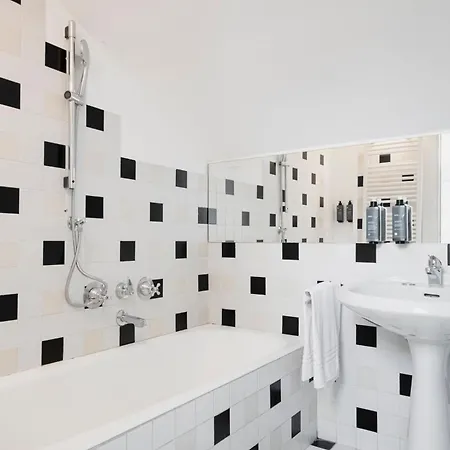 Relstay - Arco Della Pace - Sunny Loft Διαμέρισμα *