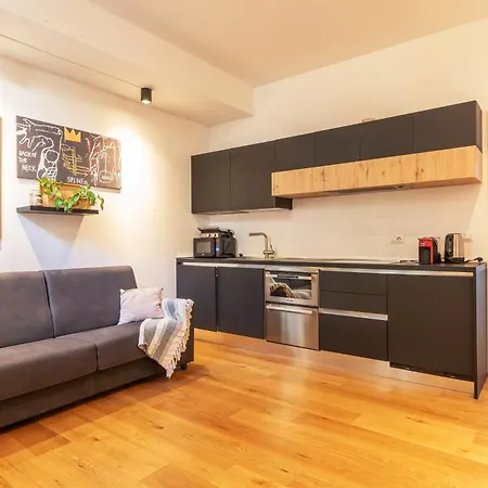 Fontana Apartment Milan