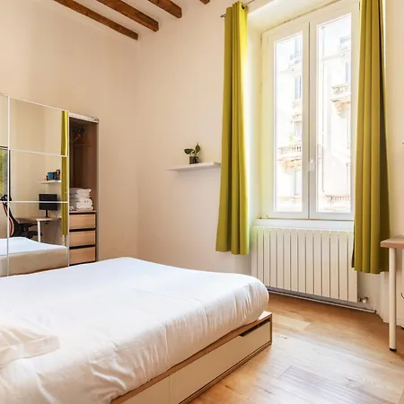 Apartment Fontana Milan